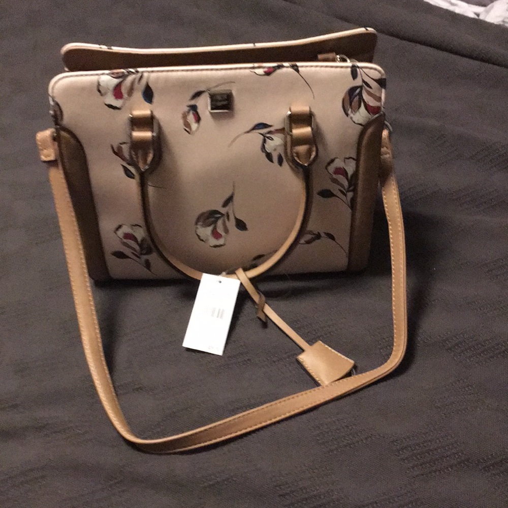 NWT Nine West woman's purse.